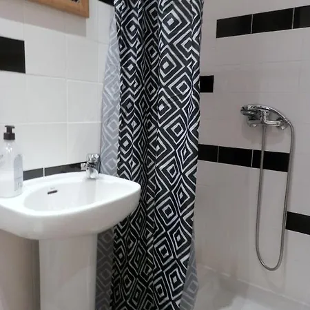 Cozy In Center ליסבון