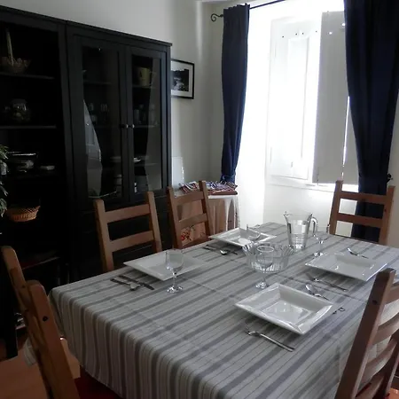 Cozy In Center ליסבון