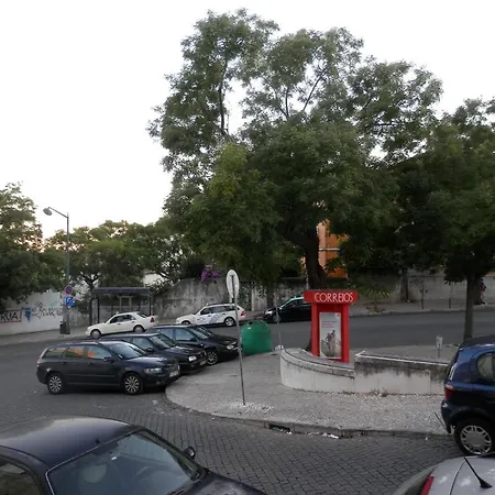 Cozy In Center דירה ליסבון